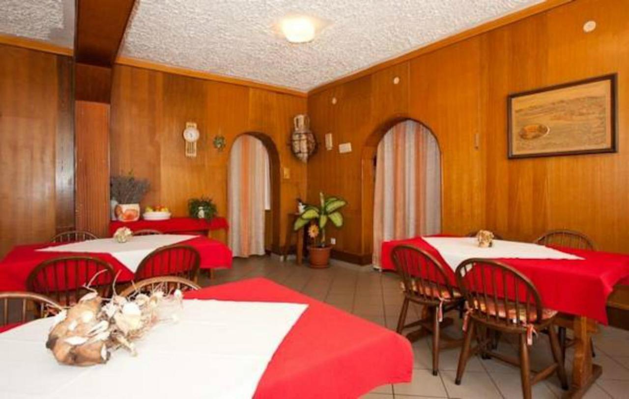 Rooms Amfora 克尔克 外观 照片